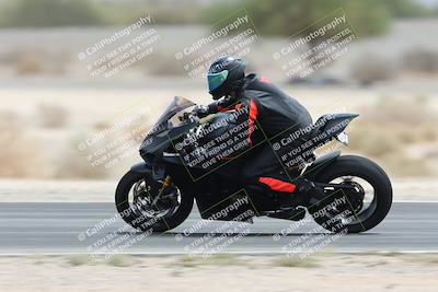 media/May-05-2025-Moto Forza (Mon) [[3c1838c5e5]]/2-B Group/Session 3 (Panning Test Turn 14 Inside)/